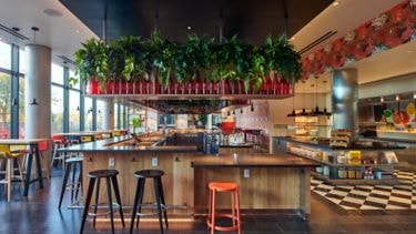 citizenM Menlo Park dining and bar